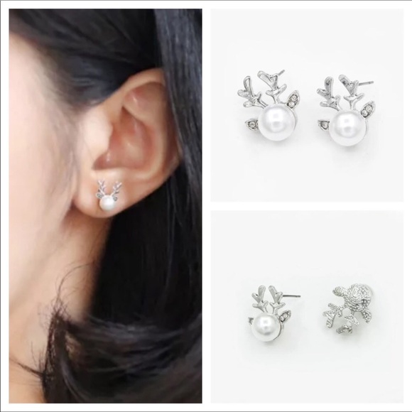 Pearl Reindeer Earrings - Picture 7 of 8